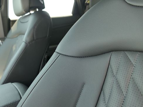 New 2025 Kia Sportage X-Line Prestige image 11