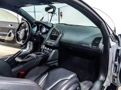 Used 2012 Audi R8 V10 image 88