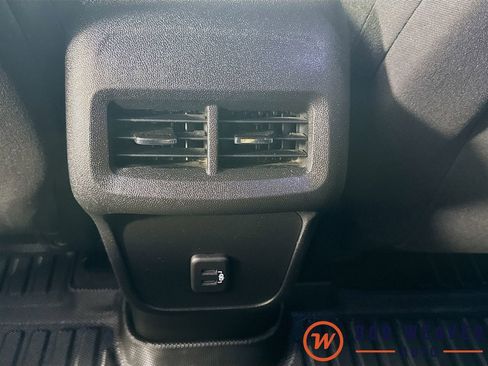 Used 2019 Chevrolet Equinox LT AWD/4WD image 31