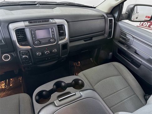 Used 2024 RAM 1500 Classic SLT image 25