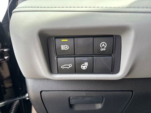 New 2026 Toyota Highlander Limited AWD/4WD image 14