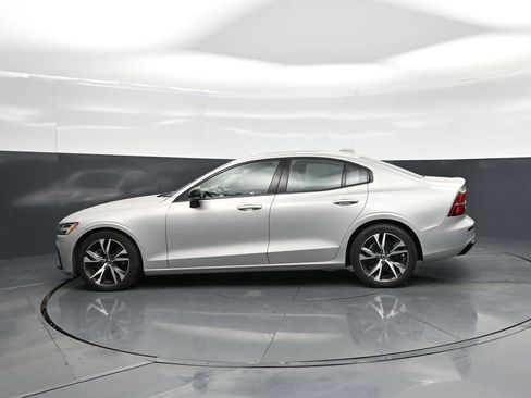 Used 2024 Volvo S60 B5 Core FWD image 27