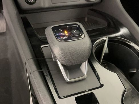 New 2025 Nissan Rogue SV image 18