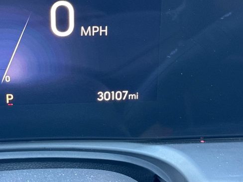 Certified 2024 Buick Encore GX Preferred FWD image 26