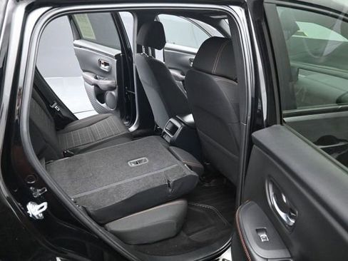 Certified 2025 Honda HR-V Sport image 25