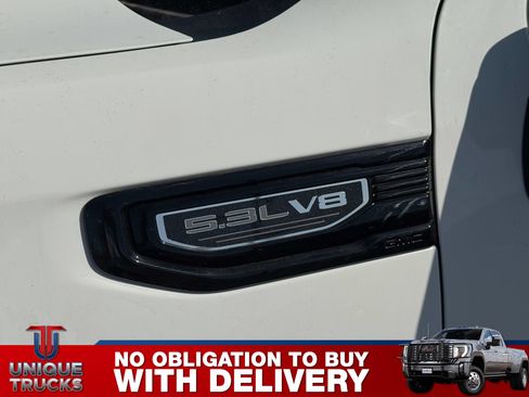 Used 2023 GMC Sierra 1500 Pro w/ Graphite Edition AWD/4WD image 11