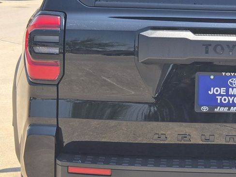 Used 2025 Toyota 4Runner SR5 RWD image 10