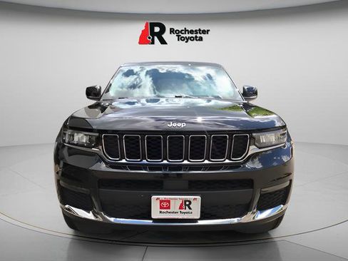 Used 2023 Jeep Grand Cherokee L Limited AWD/4WD image 2
