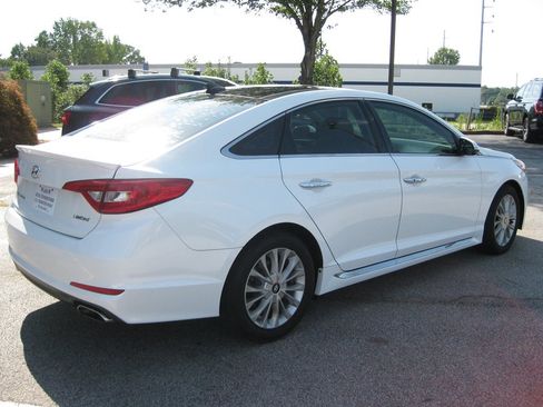 Used 2015 Hyundai Sonata Limited w/ Option Group 05 FWD image 8