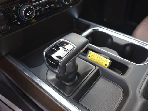 Used 2024 Chevrolet Silverado 1500 High Country w/ Technology Package image 28