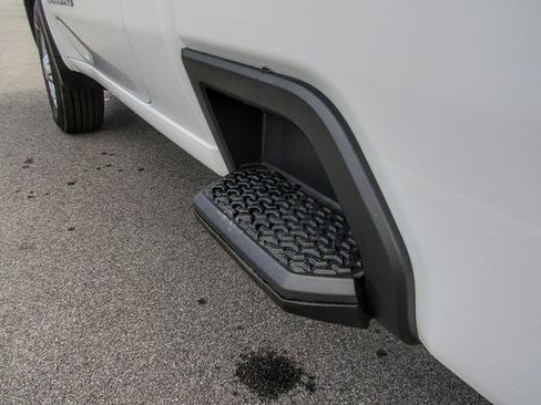 New 2025 GMC Sierra 2500 Pro image 10