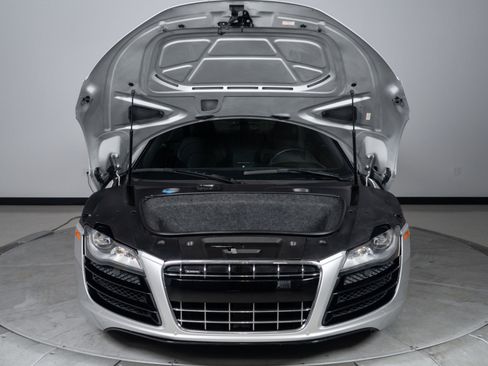 Used 2012 Audi R8 V10 AWD/4WD image 40