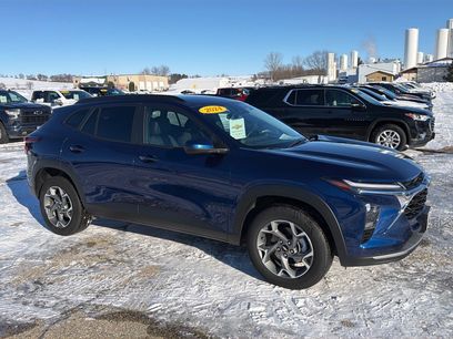Used 2024 Chevrolet Trax LT w/ Driver Confidence Package