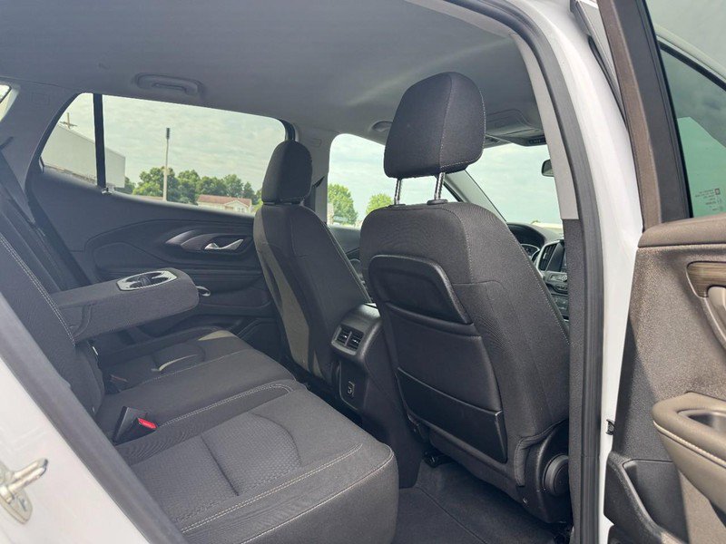 Used 2024 GMC Terrain SLE FWD image 11