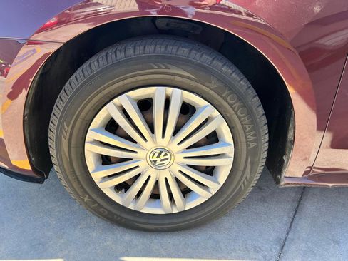 Used 2014 Volkswagen Passat 1.8T S image 39