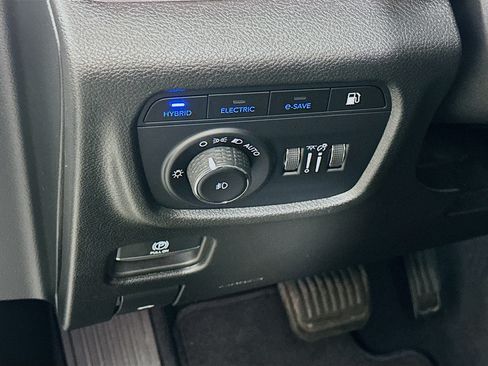 Used 2023 Jeep Grand Cherokee 4WD 4xe image 17