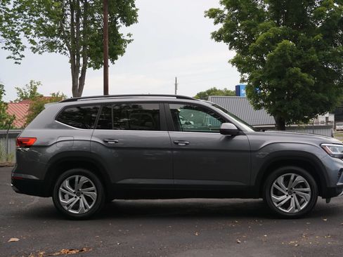 Used 2021 Volkswagen Atlas SE AWD/4WD image 6
