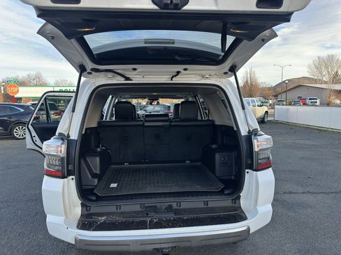 Used 2016 Toyota 4Runner Trail Premium image 21