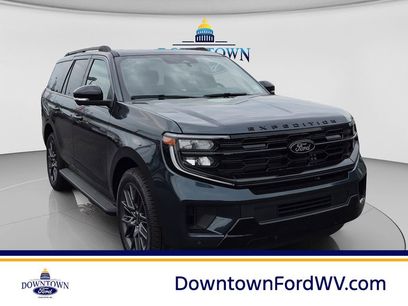 New 2026 Ford Expedition Platinum w/ Stealth Appearance Package
