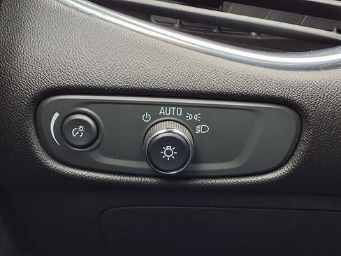 Used 2019 Chevrolet Malibu LT image 28