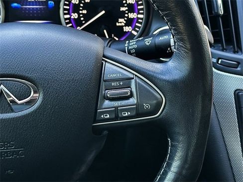 Used 2017 INFINITI Q50 3.0t Premium w/ Driver Assistance Package image 23