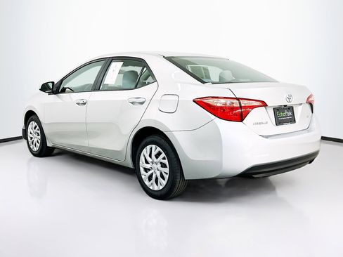 Used 2019 Toyota Corolla LE image 5
