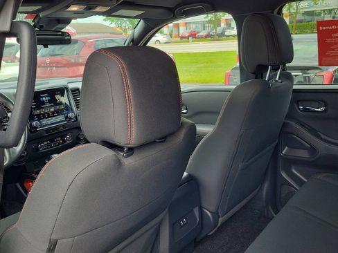 Used 2022 Nissan Frontier PRO-4X w/ Technology Package AWD/4WD image 28