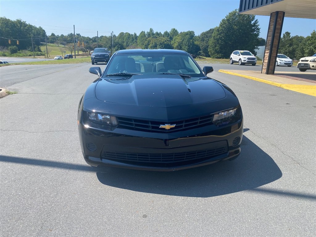 Used 2015 Chevrolet Camaro LS RWD image 2