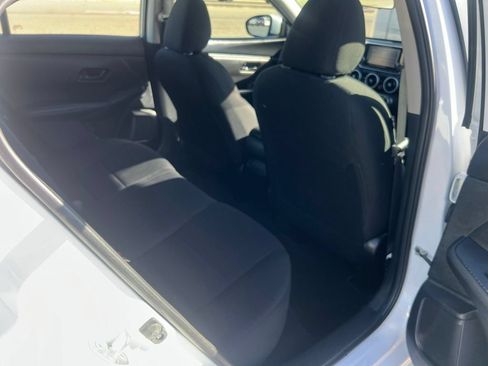 Used 2025 Nissan Sentra S FWD image 41