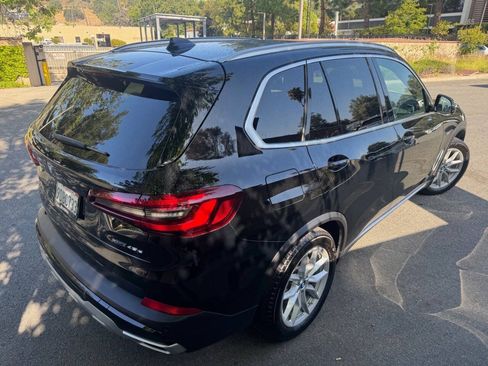 Used 2023 BMW X5 xDrive45e w/ Climate Comfort Package AWD/4WD image 4