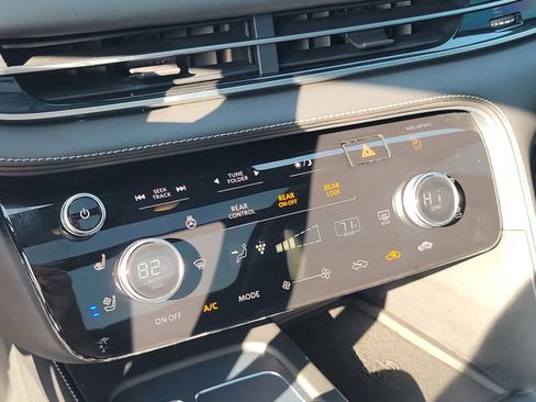 Used 2023 INFINITI QX60 Autograph w/ Cargo Package image 24