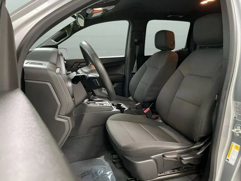 Used 2023 Chevrolet Colorado W/T RWD image 10