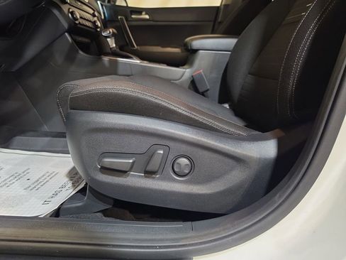 Used 2022 Kia Sportage LX w/ LX AWD Value Edition Package image 14