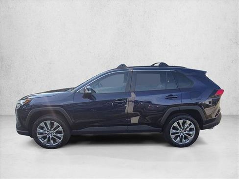 Used 2023 Toyota RAV4 XLE Premium FWD image 9