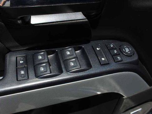 Used 2018 Chevrolet Silverado 1500 LTZ Z71 w/ LTZ Plus Package AWD/4WD image 15