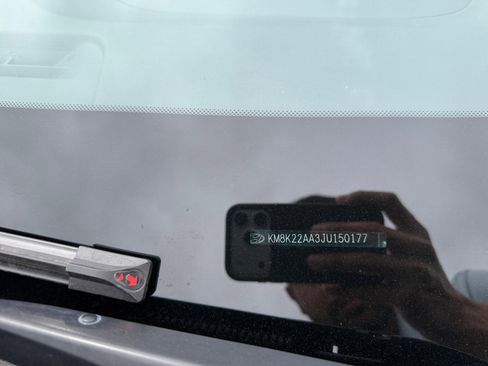 Used 2018 Hyundai Kona SEL image 25