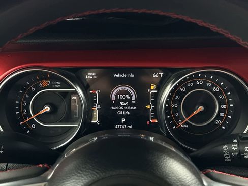 Used 2023 Jeep Wrangler Unlimited Rubicon image 17