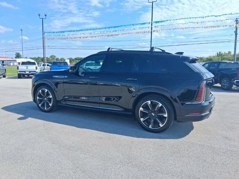 Used 2025 Cadillac Escalade IQ Sport 2 AWD/4WD image 11