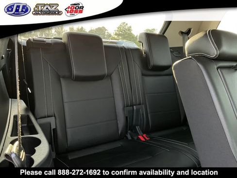 Used 2023 Volkswagen Atlas SE image 13