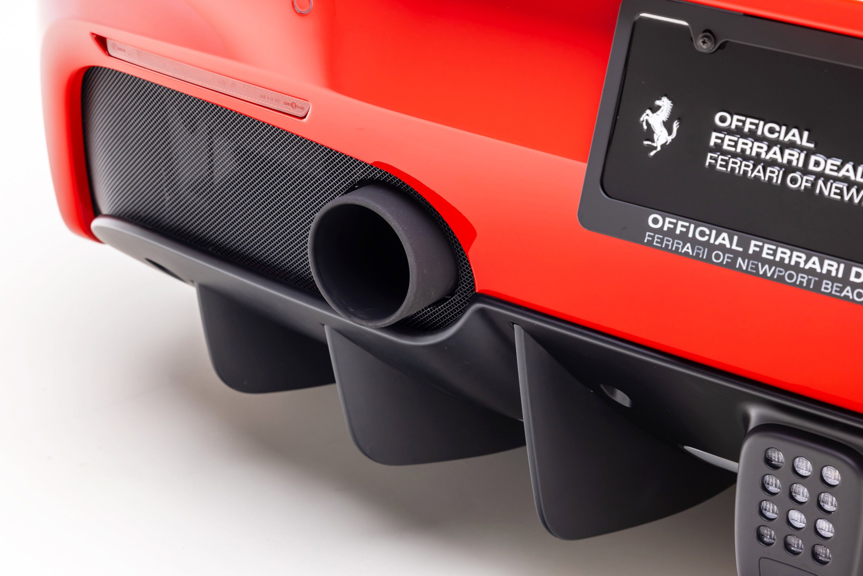 Certified 2018 Ferrari 488 GTB RWD image 22