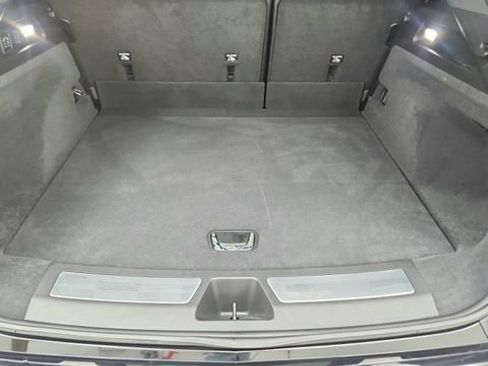 Used 2024 Cadillac Lyriq Sport image 15