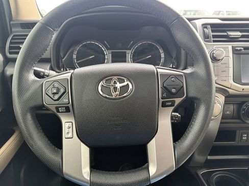 Used 2019 Toyota 4Runner SR5 Premium image 11