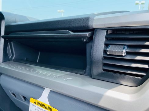 Used 2025 Ford F250 XLT AWD/4WD image 25