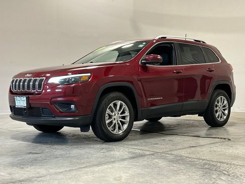 Used 2021 Jeep Cherokee Latitude Lux AWD/4WD image 2
