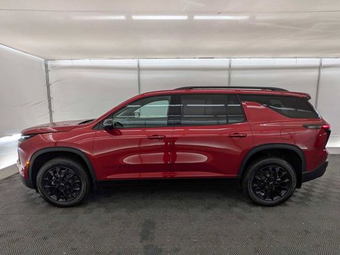 New 2026 Chevrolet Traverse LT image 3