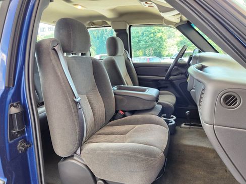 Used 2004 Chevrolet Silverado 1500 LS AWD/4WD image 4