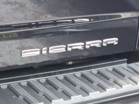 Used 2025 GMC Sierra 2500 Denali AWD/4WD image 9