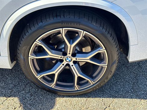 Used 2022 BMW X5 sDrive40i w/ M Sport Package image 19