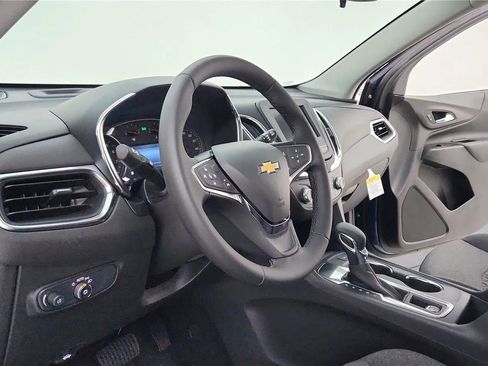 Used 2024 Chevrolet Equinox LT FWD image 50