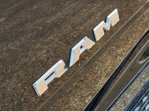 Used 2024 RAM 2500 Big Horn w/ Bed Utility Group image 18